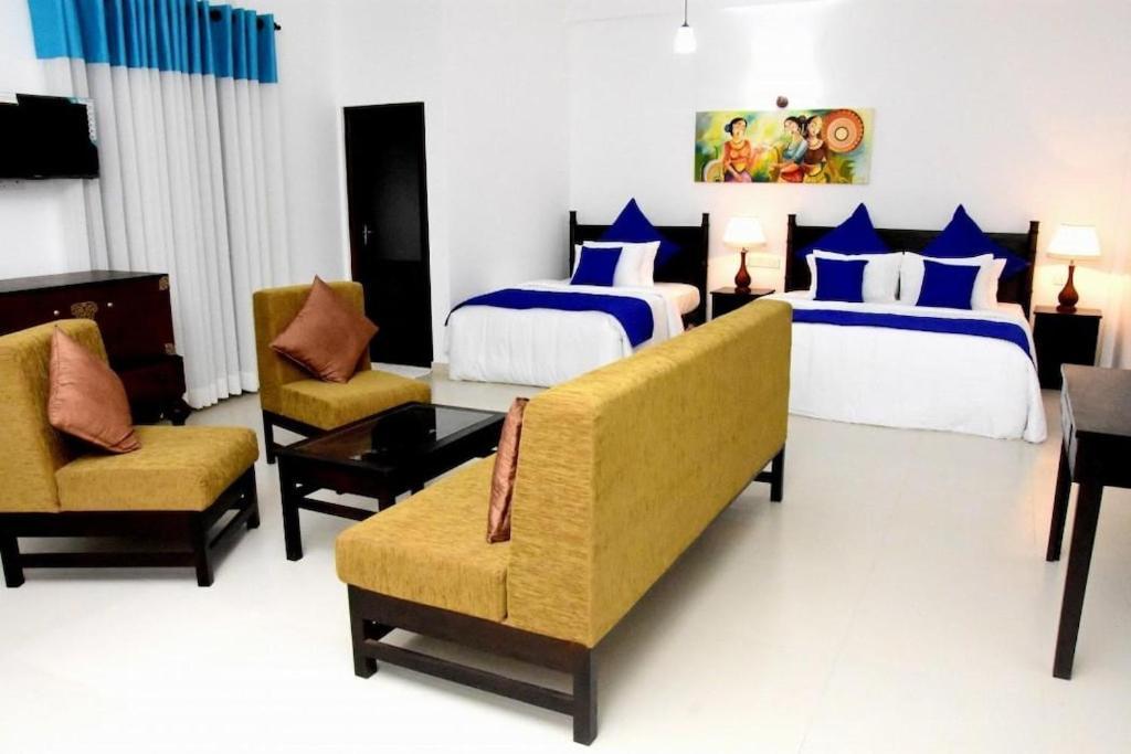 Blue Spring Hotel Wadduwa Kültér fotó
